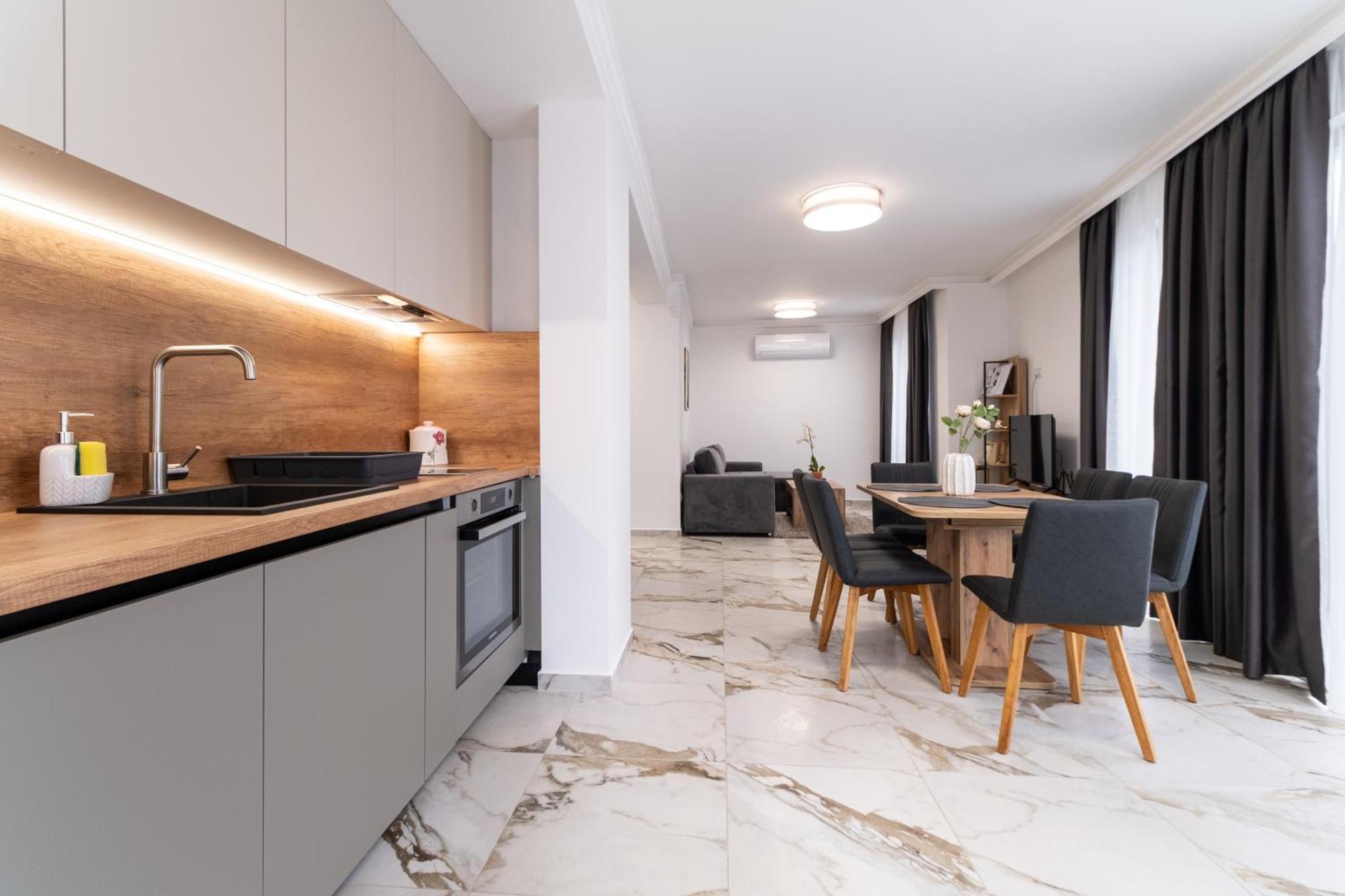 Modern 1-Bedroom Apartments Plovdiv Exteriör bild