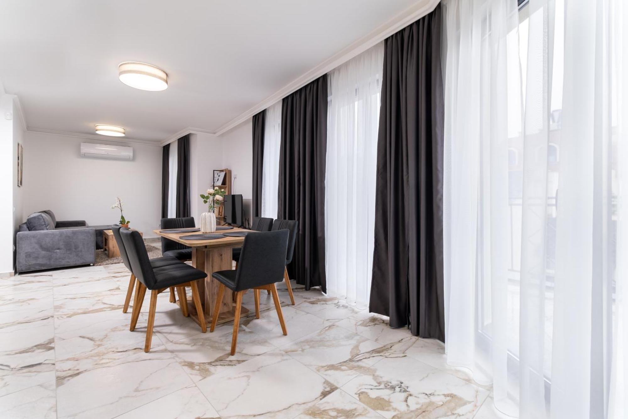 Modern 1-Bedroom Apartments Plovdiv Exteriör bild